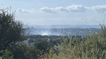 Incendie à Villeneuve-lès-Béziers - Hérault - 1 juillet 2026 - Feux de forêts et d'espaces naturels