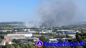 Incendie à Milhaud - Gard - 2 juillet 2026 - Feux de forêts et d'espaces naturels
