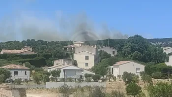Incendie à Lédenon - Gard - 5 juillet 2026 - Feux de forêts et d'espaces naturels