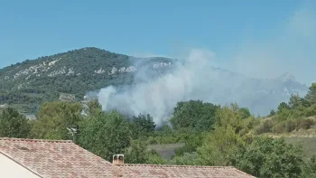 Incendie à La Penne-sur-l'Ouvèze - Drôme - 5 juillet 2026 - Feux de forêts et d'espaces naturels