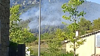 Incendie à La Penne-sur-l'Ouvèze - Drôme - 5 juillet 2026 - Feux de forêts et d'espaces naturels