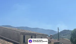 Incendie à La Penne-sur-l'Ouvèze (26) : les pompiers interviennent