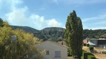 Incendie à Charmes-sur-Rhône - Ardèche - 7 juillet 2026 - Feux de forêts et d'espaces naturels