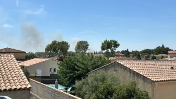 Incendie à Grans - Bouches-du-Rhône - 8 juillet 2026 - Feux de forêts et d'espaces naturels