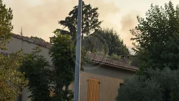 Incendie à Volx - Alpes-de-Haute-Provence - 8 juillet 2026 - Feux de forêts et d'espaces naturels