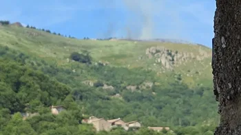 Incendie à Vallées-d'Antraigues-Asperjoc - Ardèche - 12 juillet 2026 - Feux de forêts et d'espaces naturels