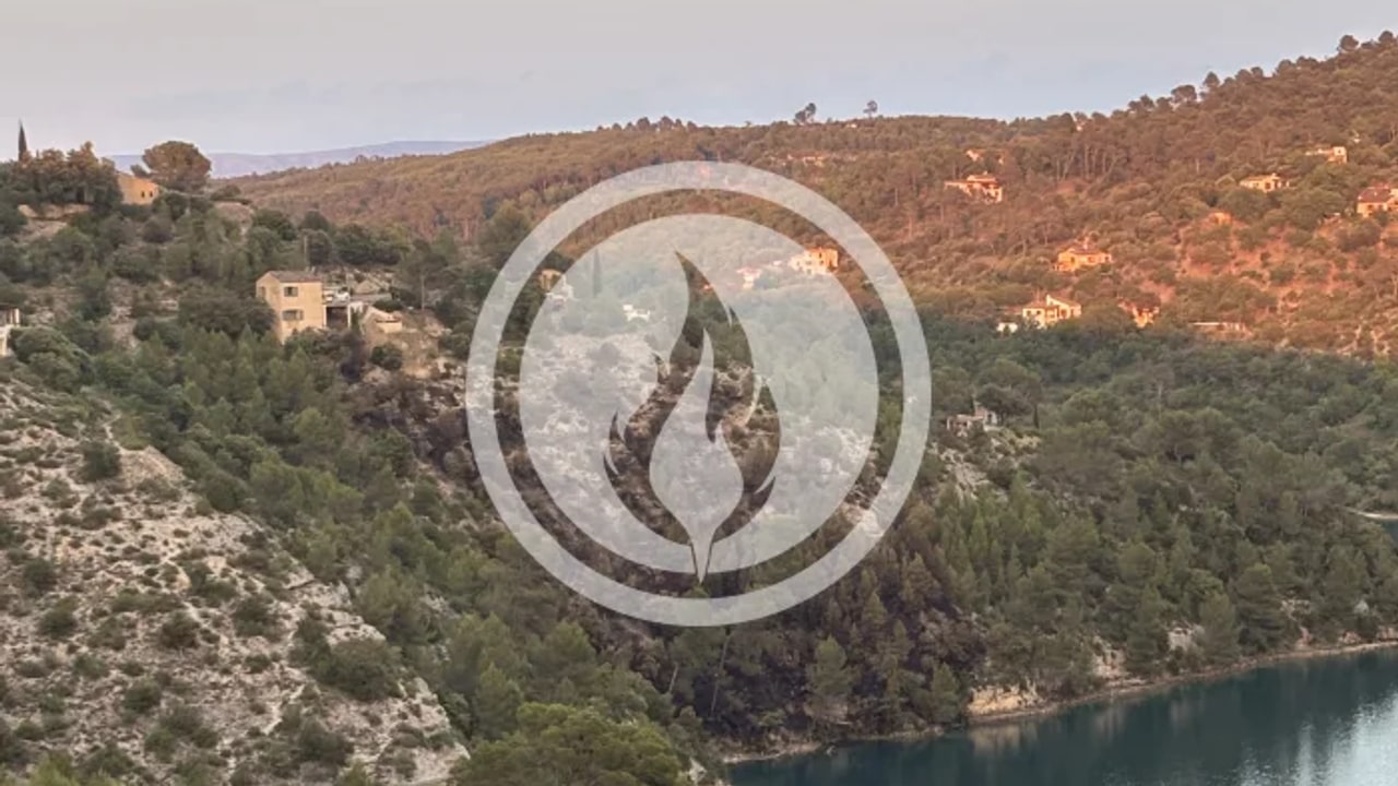Incendie à Esparron-de-Verdon - Alpes-de-Haute-Provence - 24 mai 2026 - Feux de forêts et d'espaces naturels